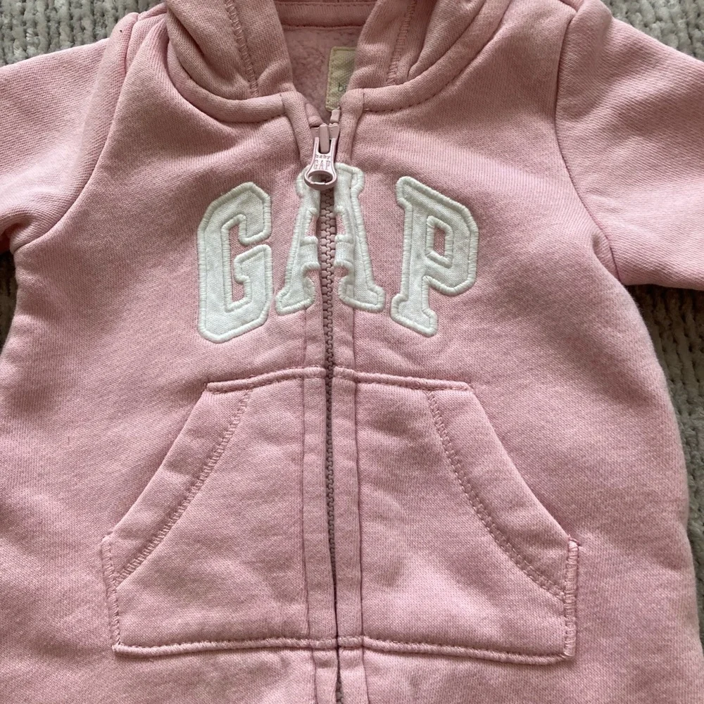 GAP Baby Pink Logo Footed Hoodie Jumpsuit Newborn Bear Ears Zip Up‎
